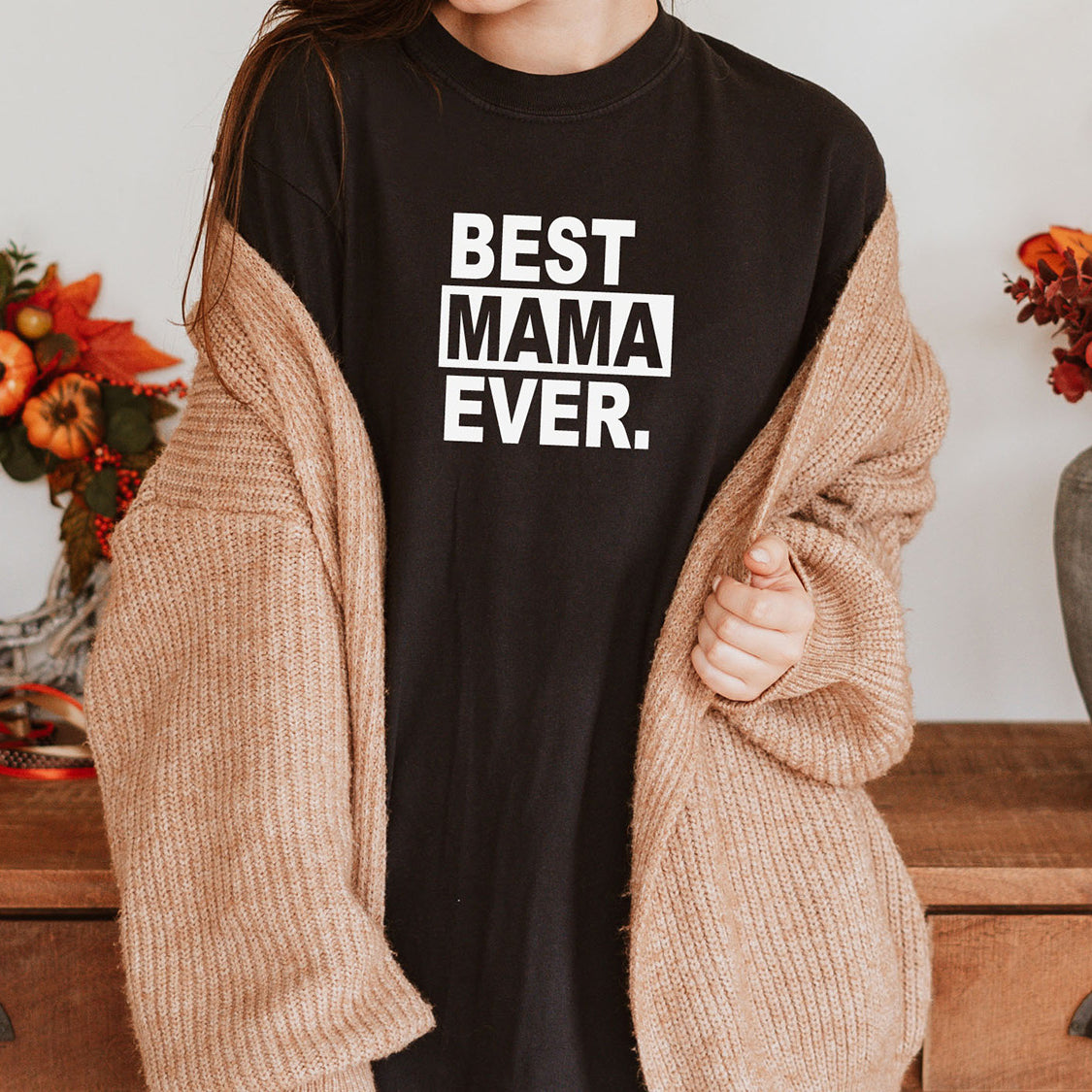 Best Mama Ever Sweatshirt - Minimalistic Mother Design Printed Garment Dyed Heavyweight Short Sleeve T-Shirt