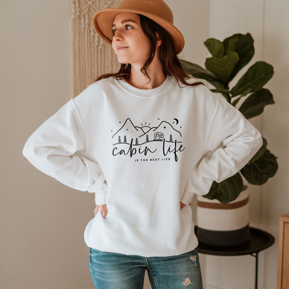 Cabin Life Is The Best Life Sweatshirt - Outdoor Nature Camping Retro Vintage Design Printed Sweatshirt