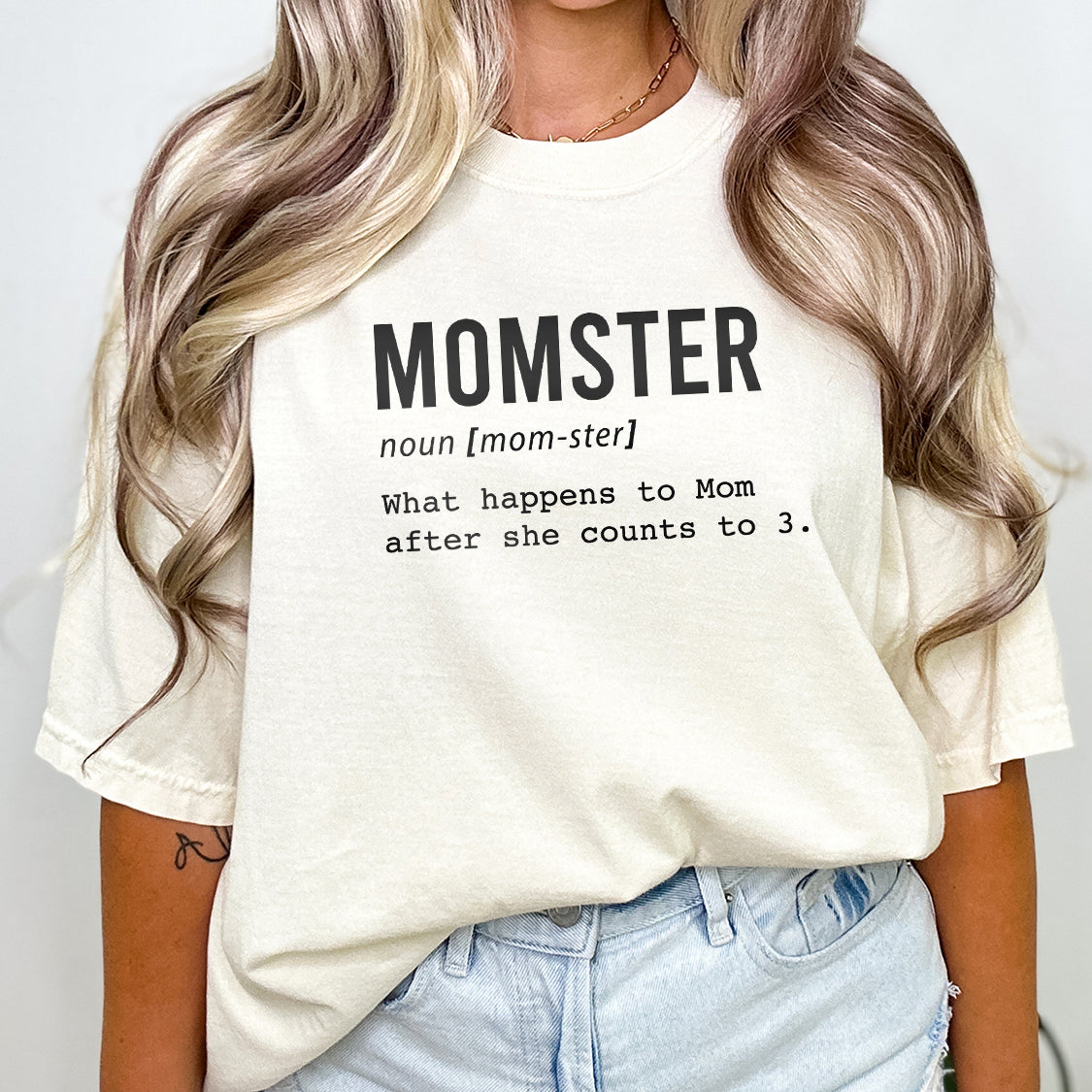 Funny Definition of Momster T-shirt - Funny Family Retro Vintage Design Printed T-Shirt