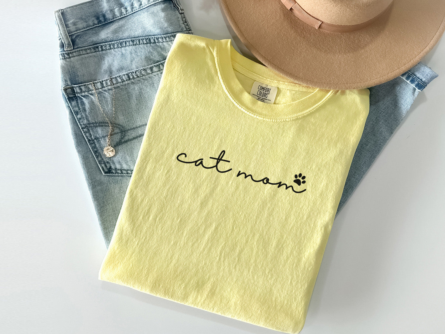 Cat Mom Small Letters T-shirt - Fun Pet Love Minimal Design Printed Garment Dyed Heavyweight Short Sleeve T-Shirt
