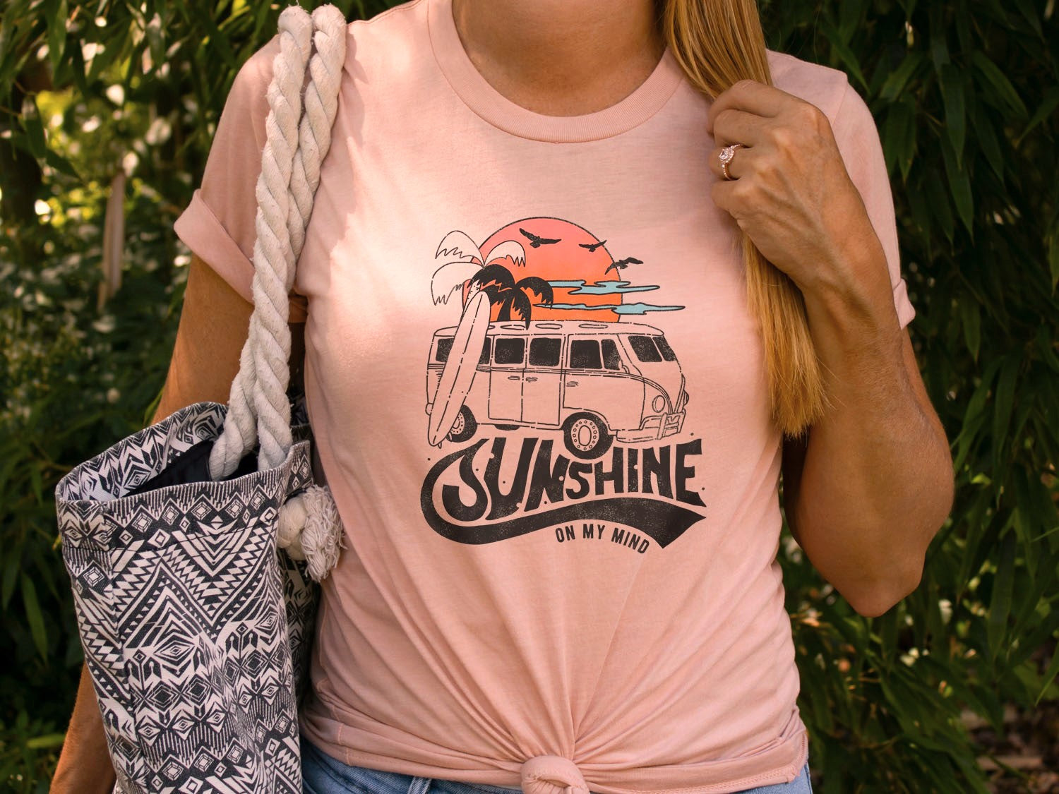 California Palm Tree Sunset Camper Van Sunshine On My Mind T-shirt - Beach Vibes California State Retro Vintage Design Printed Tee Shirt